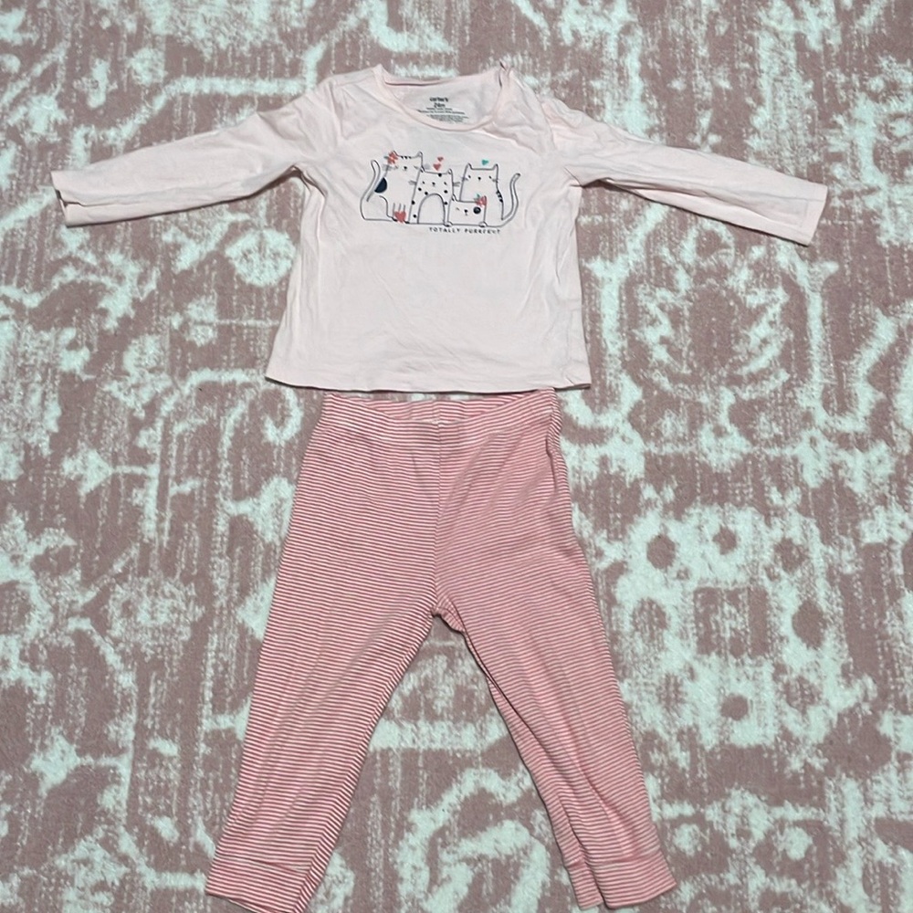 🧡 3 For $12 Bundle Sale 🧡 Carters Matching set